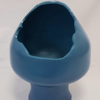 DIZAJNER KERAMIKE_završni rad2
Keramičko modeliranje_
ručno modelirana asimetrična keramika_
mentor: Darija Dujam, mag. umj. keramika Bruno Čondić, 4.c, završni rad 2