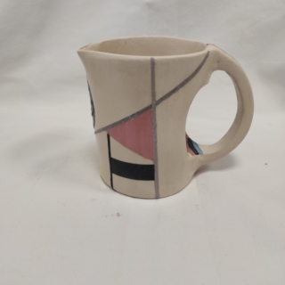 DIZAJNER KERAMIKE
Lončarsko kolo
_mentor: Tamara Mustač dipl. dizajner SARA PINTARIĆ 3.C DIK